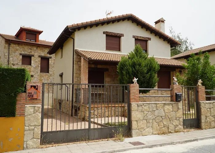 Casa La Cabanuela 나바레돈다 데 그레도스