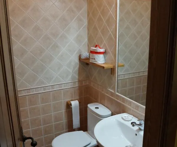 Casa La Cabanuela * 나바레돈다 데 그레도스